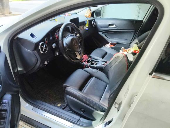 [无锡·苏B] 二手奔驰奔驰GLA2017款 GLA 200 动感型