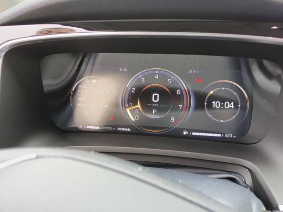 [广州·粤A] 二手广汽传祺传祺M82023款 领秀系列 390T 尊贵版