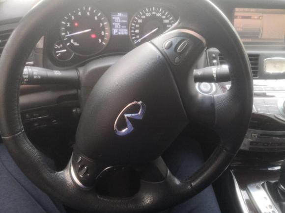 [上海·沪B] 二手英菲尼迪英菲尼迪Q702013款 Q70L 2.5L 舒适版