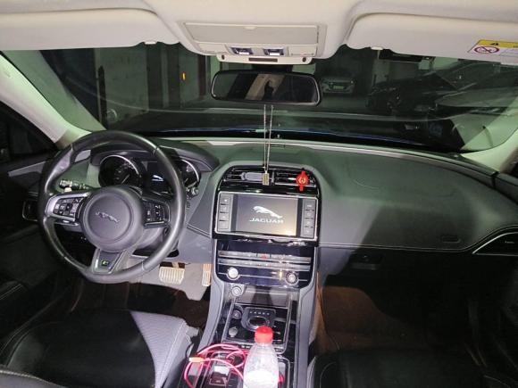 [上海·沪G] 二手捷豹捷豹XE2018款 2.0T 200PS 两驱R-Sport运动版