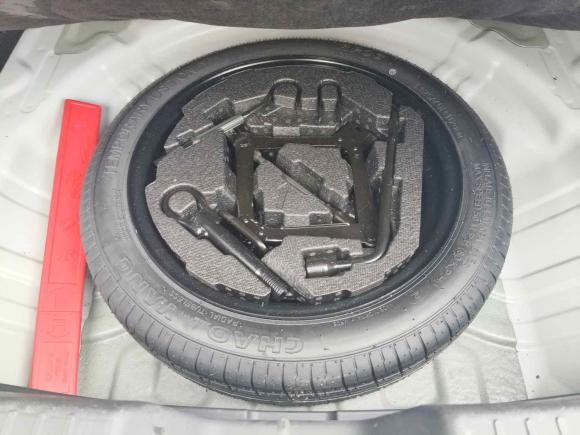 [成都·川G] 二手长安长安UNI-V2022款 1.5T 尊贵型