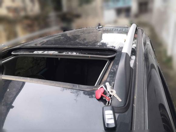 [无锡·苏B] 二手东风风行景逸X52016款 1.6L CVT尊享型