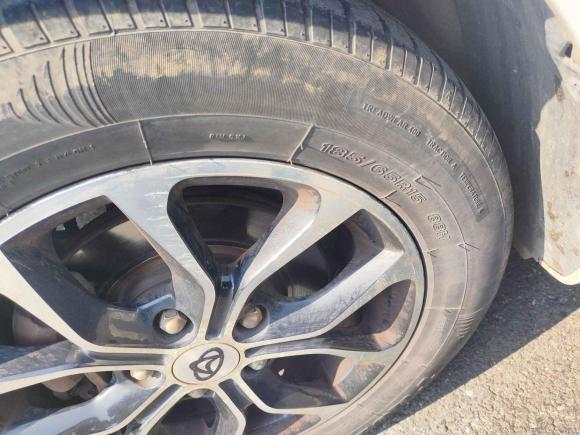 [武汉·鄂A] 二手长安凯程长安欧尚A6002016款 1.5L 手动豪华型7座