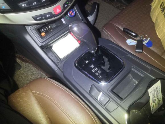 [成都·川M] 二手比亚迪比亚迪S72015款 2.0T 升级版 自动尊贵型