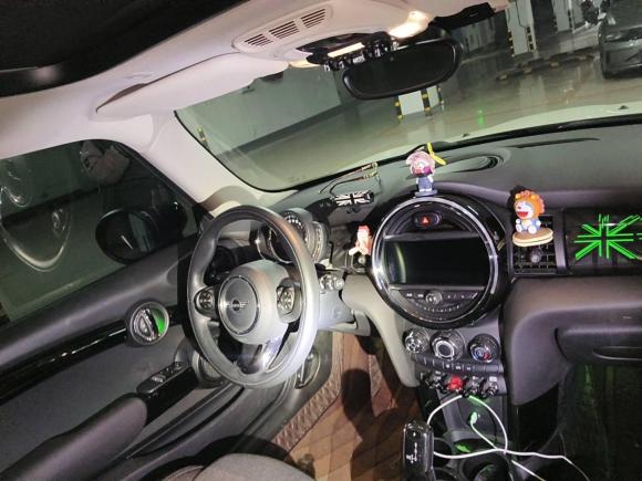 [成都·川A] 二手MINIMINI2019款 1.5T COOPER 经典派