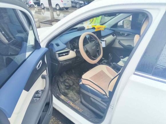 [南京·冀B] 二手奇瑞瑞虎5x2023款 1.5L 手动时尚型