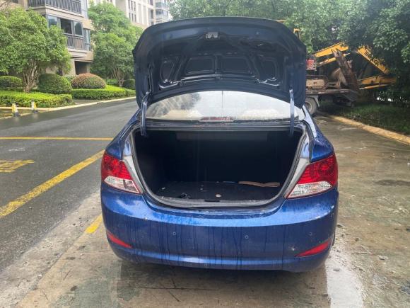 [杭州·皖J] 二手现代瑞纳2010款 三厢 1.4L 自动时尚型GT