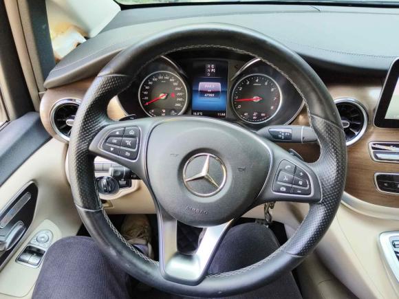 [上海·沪B] 二手奔驰奔驰V级2021款 V 260 尊贵版