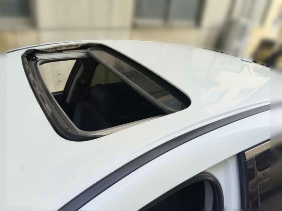 [无锡·苏B] 二手本田歌诗图2012款 2.4L 豪华版