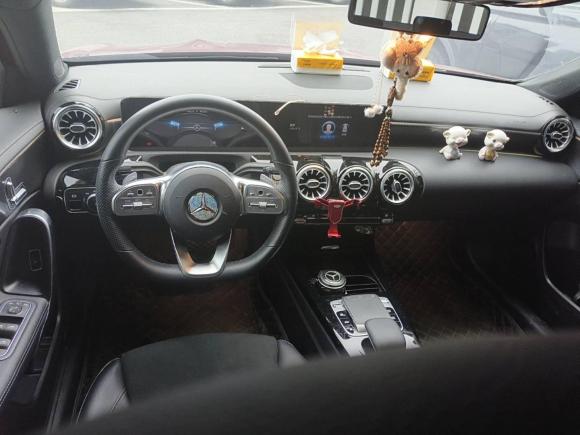 [嘉兴·苏U] 二手奔驰奔驰A级2019款 A 200 L 运动轿车