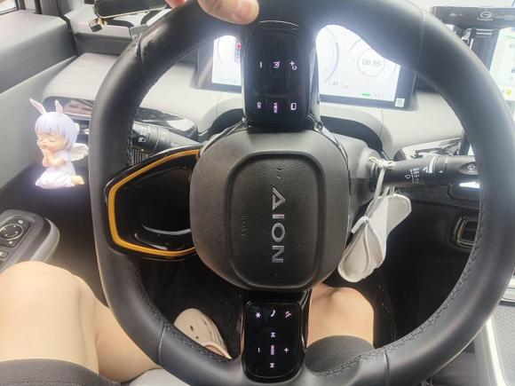 [上海·沪A] 二手埃安AION Y2022款 70 智领版 磷酸铁锂