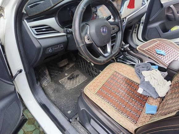 [温州·浙C] 二手长安长安CS35PLUS2018款 1.6L 自动畅联版 国V