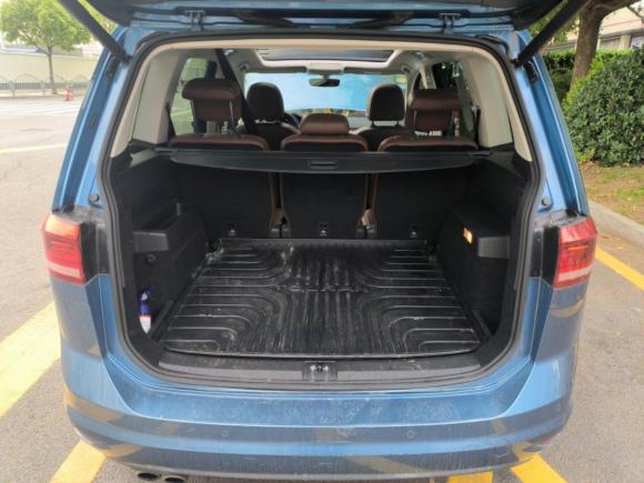 [上海·沪D] 二手大众途安2016款 途安L 330TSI DSG豪华版