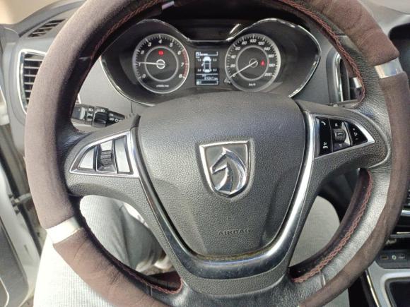 [金华·浙G] 二手宝骏宝骏5602015款 1.8L 手动豪华型