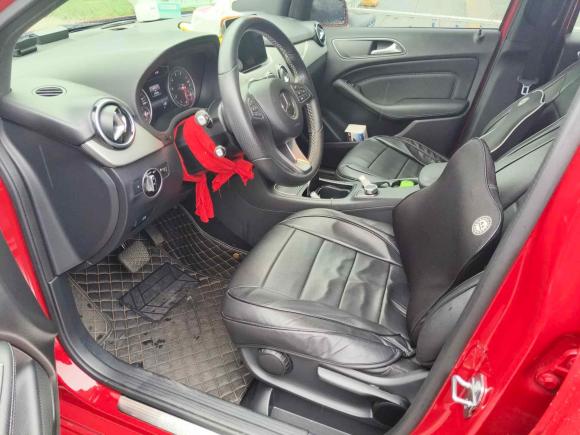 [武汉·鄂A] 二手奔驰奔驰B级2018款 B 200 动感型