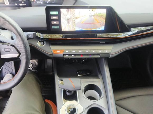 [武汉·鄂A] 二手长安长安UNI-V2023款 1.5T 尊贵型