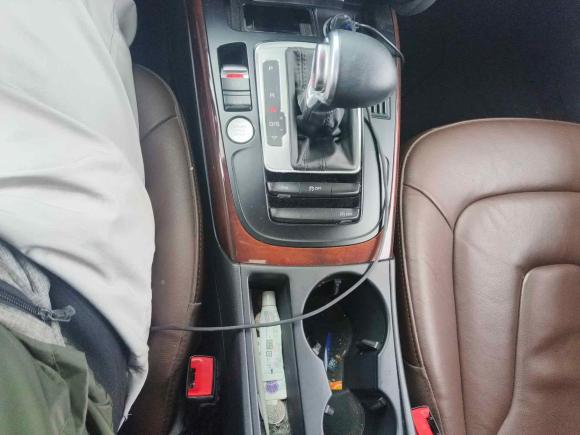 [上海·沪B] 二手奥迪奥迪A4L2016款 35 TFSI 典藏版 S line舒适型