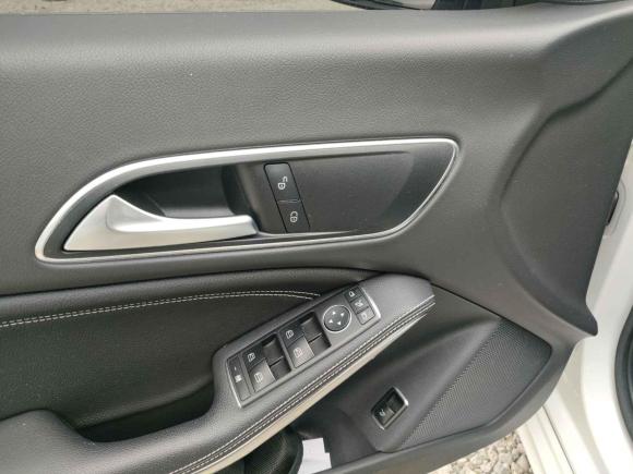 [成都·川A] 二手奔驰奔驰CLA2018款 CLA 200 动感型