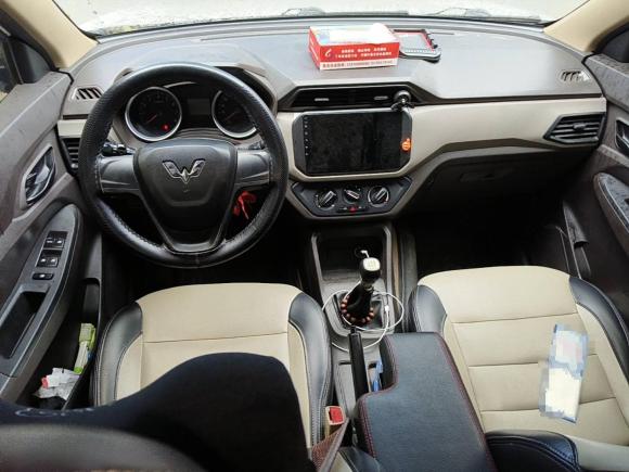 [武汉·鄂A] 二手五菱汽车五菱宏光V2019款 1.5L劲取版L2B