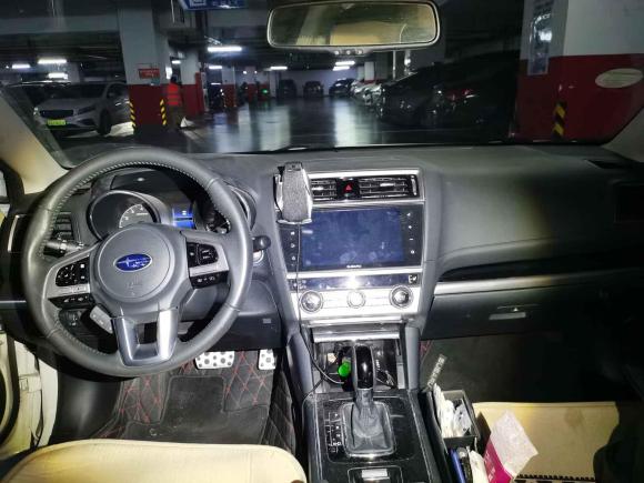 [上海·吉A] 二手斯巴鲁力狮2016款 2.5i 全驱荣耀版