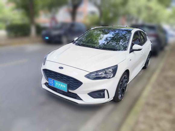 [无锡·苏B] 二手福特福克斯2021款 三厢 EcoBoost 180 自动ST Line