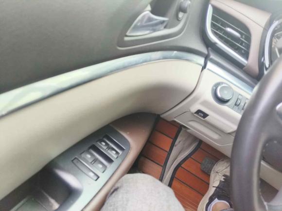 [无锡·苏B] 二手别克别克GL82021款 陆上公务舱 652T 豪华型