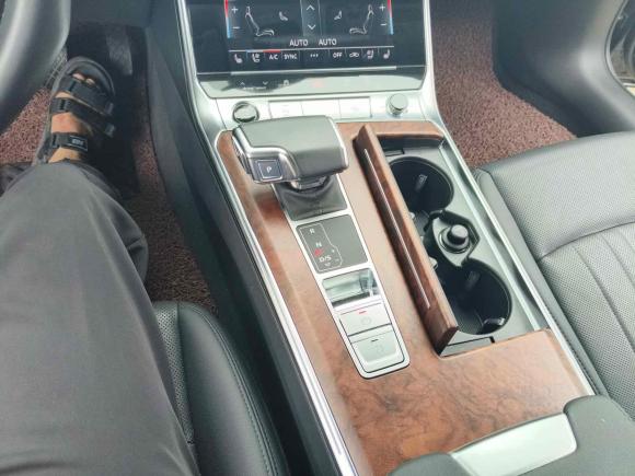 [苏州·苏U] 二手奥迪奥迪A62021款 allroad quattro 探索家 55 TFSI 尊享越野型