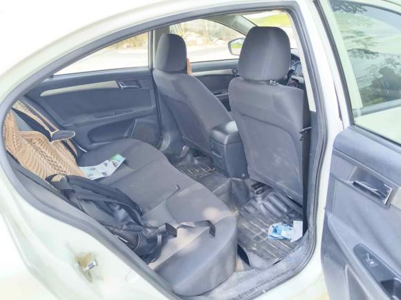 [广州·粤R] 二手荣威荣威3502015款 1.5L 自动豪华天窗版