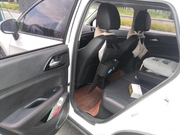 [南京·苏A] 二手中华中华V32016款 1.5T 自动旗舰型