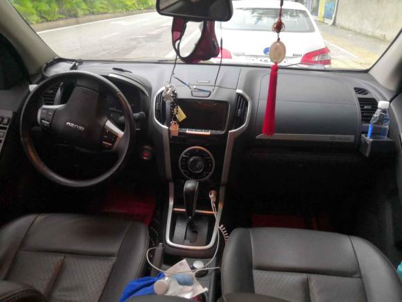 [成都·川A] 二手五十铃D-MAX2019款 3.0T四驱自动超豪华型4JJ1-TC HI