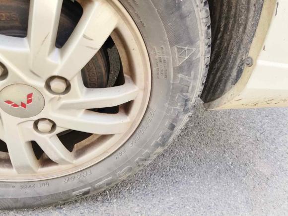 [无锡·苏B] 二手五菱汽车五菱宏光2018款 1.5L S标准型L2B