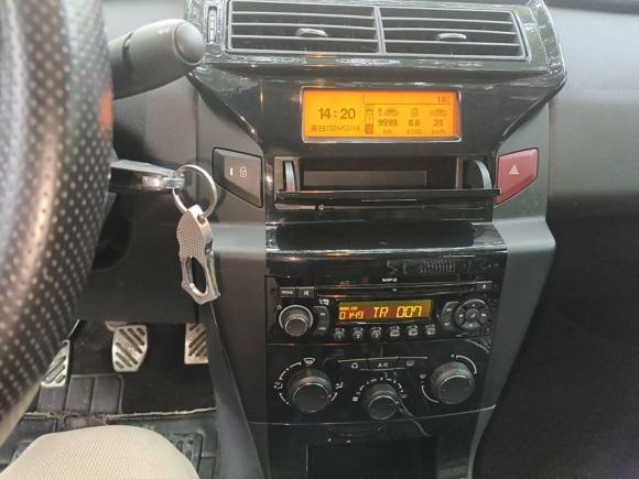 [成都·川A] 二手雪铁龙世嘉2013款 三厢 1.6L 手动品尚型