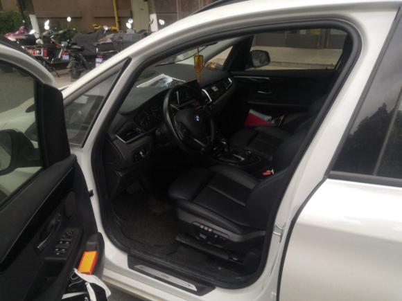 [上海·豫K] 二手宝马宝马2系旅行车2016款 218i 运动设计套装