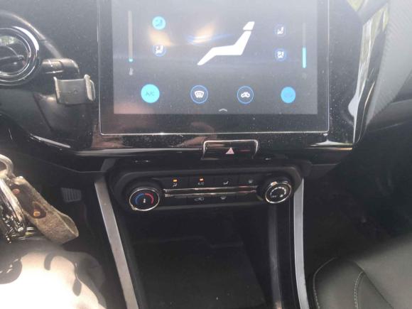 [金华·浙G] 二手奇瑞瑞虎3x2021款 PLUS 1.5L 手动痛快红枣版