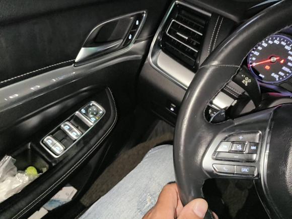 [苏州·苏E] 二手荣威荣威RX82018款 30T 两驱旗舰版