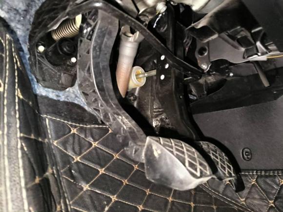 [广州·渝A] 二手大众桑塔纳2018款 1.5L 手动风尚版