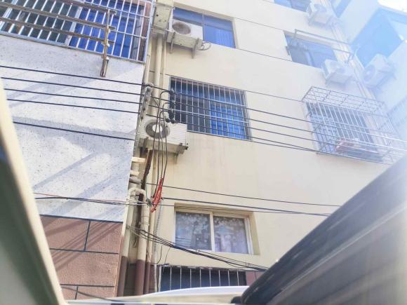 [上海·皖B] 二手奇瑞瑞虎32015款 1.6L 手动智尚运动版