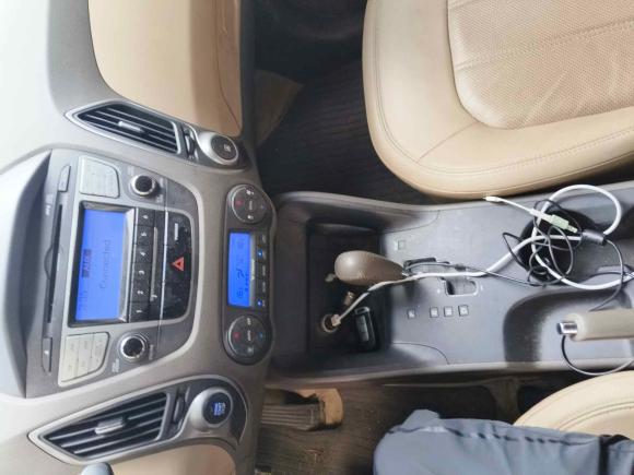 [武汉·鄂A] 二手现代北京现代ix352010款 2.0L 自动两驱精英版GLS