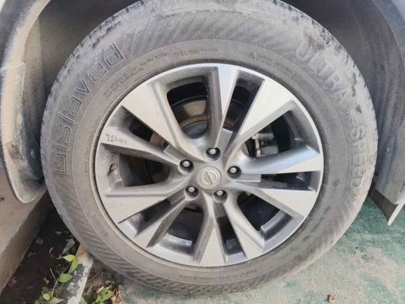 [深圳·粤B] 二手日产楼兰2015款 2.5L XL 两驱智尚版