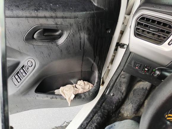 [合肥·皖A] 二手标致标致3012014款 1.6L 手动舒适版CNG