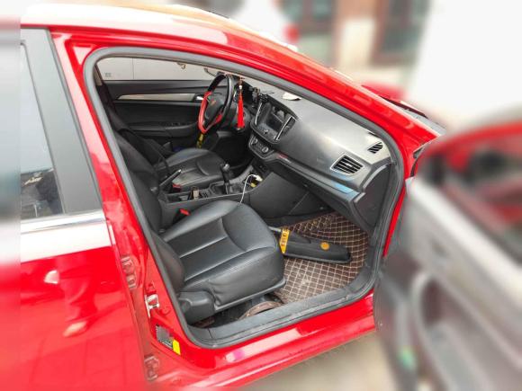 [合肥·皖A] 二手荣威荣威3602015款 1.5L 手动豪华版