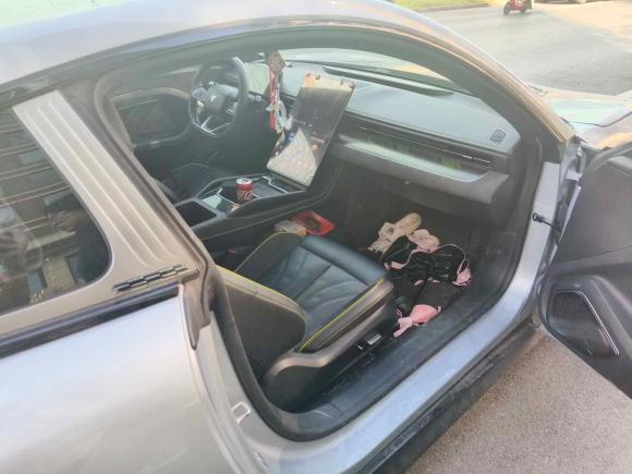 [南京·苏A] 二手哪吒汽车哪吒GT2023款 560