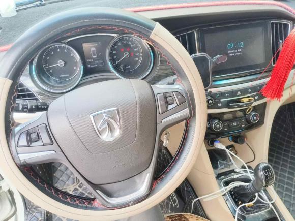 [深圳·粤C] 二手宝骏宝骏7302016款 1.5T 手动豪华型 7座