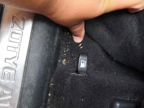 [无锡·苏B] 二手众泰众泰SR92017款 2.0T 手动极致之光版