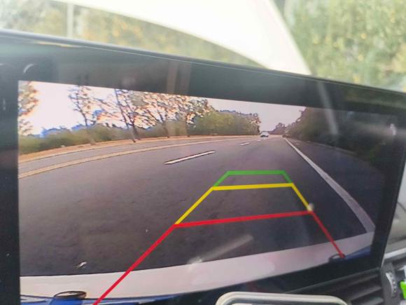 [青岛·鲁B] 二手奥迪奥迪A4L2017款 40 TFSI 时尚型