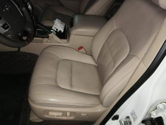 [青岛·鲁U] 二手丰田兰德酷路泽2012款 4.6L 自动VX-R