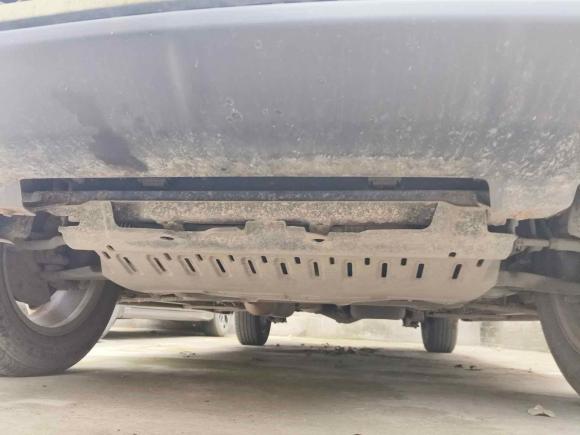 [成都·川K] 二手北汽幻速北汽幻速S32016款 S3L 1.5L 手动尊贵型