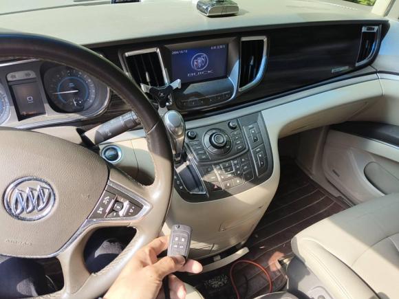 [南昌·赣A] 二手别克别克GL82011款 3.0L XT豪华商务旗舰版