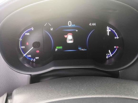 [青岛·鲁B] 二手丰田丰田C-HR2021款 双擎 2.0L E-CVT豪华版