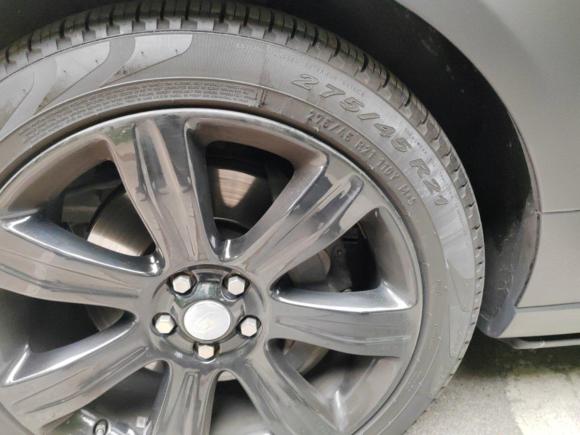 [上海·沪D] 二手路虎揽胜2016款 3.0 SC V6 Vogue 加长版